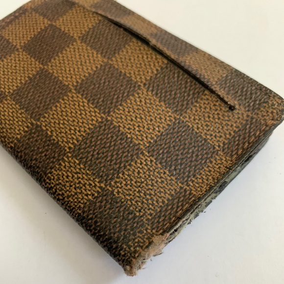 Vintage Louis Vuitton Card Holder in Damier Ebene - Picture 5 of 14